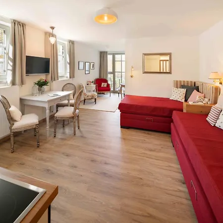 ホテル Romantik Baerenmuehle 3*