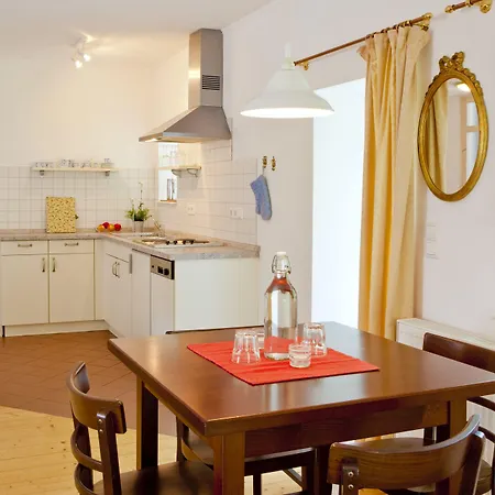 ホテル Romantik Baerenmuehle 3*