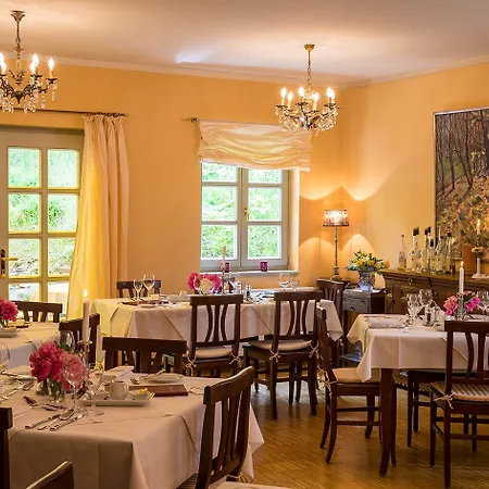 Romantik Baerenmuehle ホテル